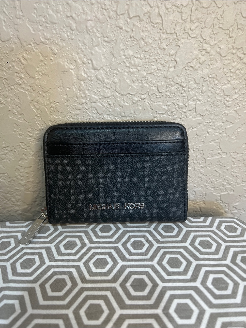 Michael Kors Black MD ZA card case jet set travel